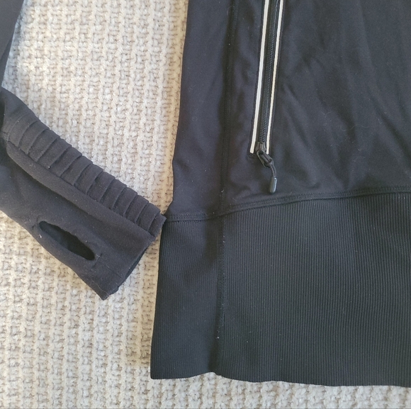 LULULEMON 4 - Picture 8 of 9